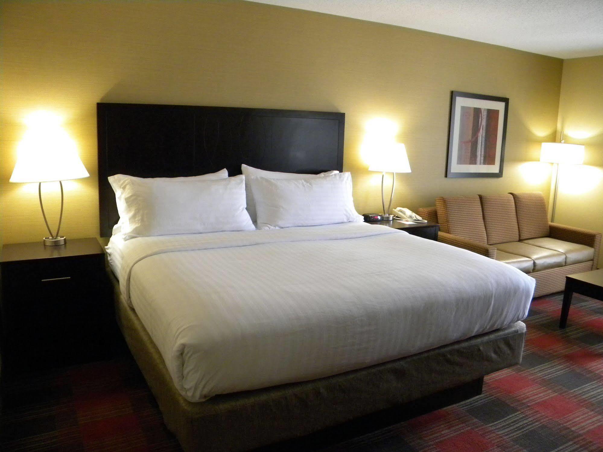Holiday Inn Express Hotel & Suites Bowling Green By Ihg Экстерьер фото